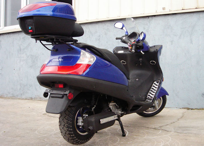 Xe hai bánh màu xanh dành cho người lớn, Xe tay ga 150cc có da thật