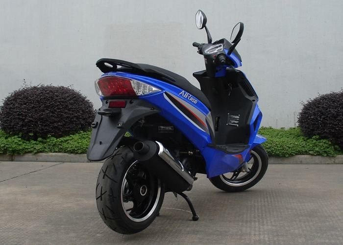 2 Stroke 1 xi lanh Động cơ dành cho người lớn màu xanh dành cho người lớn 150 Kg Công suất tải tối đa 2.0 Tiêu thụ dầu