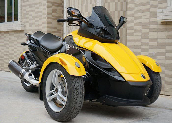 1000cc Can Am 3 Wheel Motorcycle, V - Twin 2 Front Wheel Motorcycle Liquid Cooled