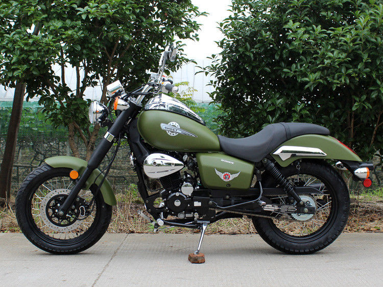 Bobber Chopper 250cc Green Army Tiêu thụ dầu thấp 90 km / H với 5 hộp số tay