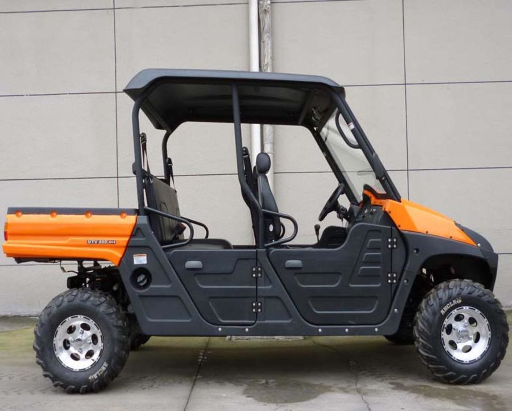 Xe bốn bánh 600cc, xi lanh đơn 4 thì 4 thì 5 SEATER Rocky Mountain UTV