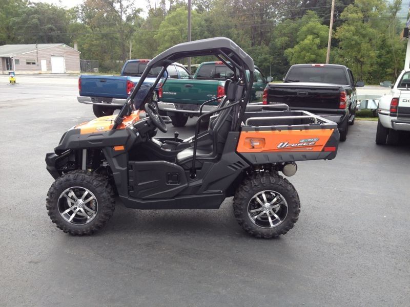 Xe 2 chỗ 800cc Gas Utility CF Motor UTV với động cơ mạnh mẽ