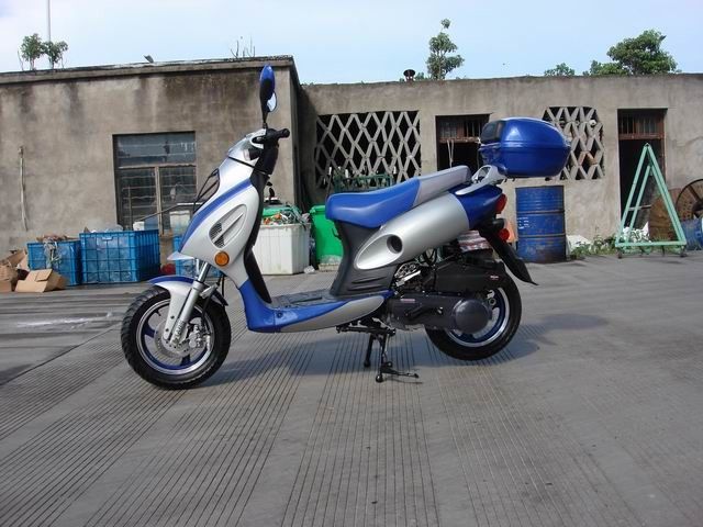 Xe tay ga mini 150cc với động cơ làm mát bằng không khí cưỡng bức Cvt, phanh trước đĩa sau