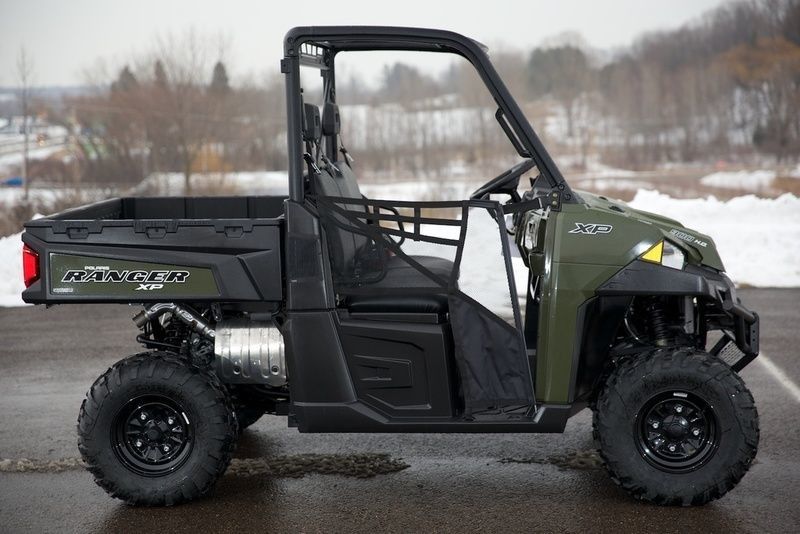 Polaris Ranger Xp 900 Sage Xe xanh tiện ích có kính chắn gió và cửa