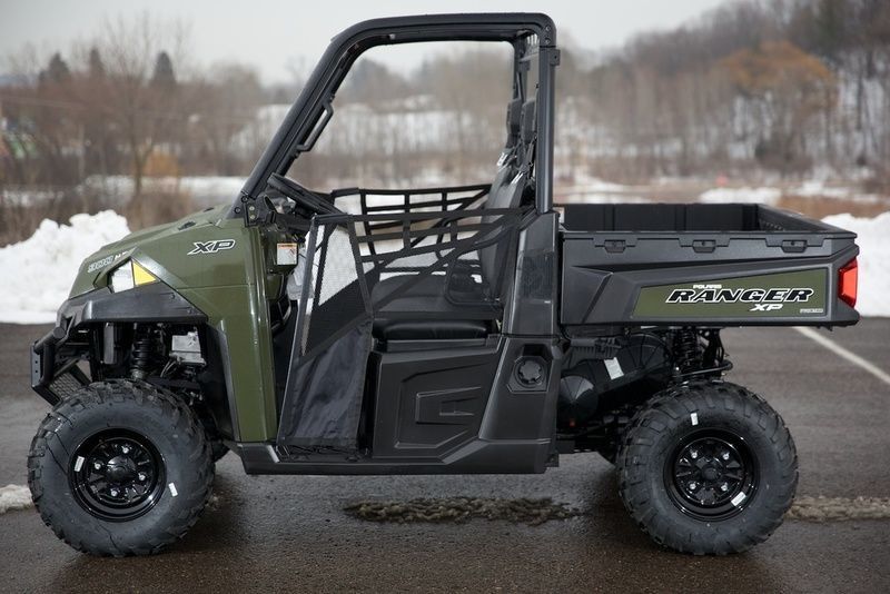 Polaris Ranger Xp 900 Sage Xe xanh tiện ích có kính chắn gió và cửa