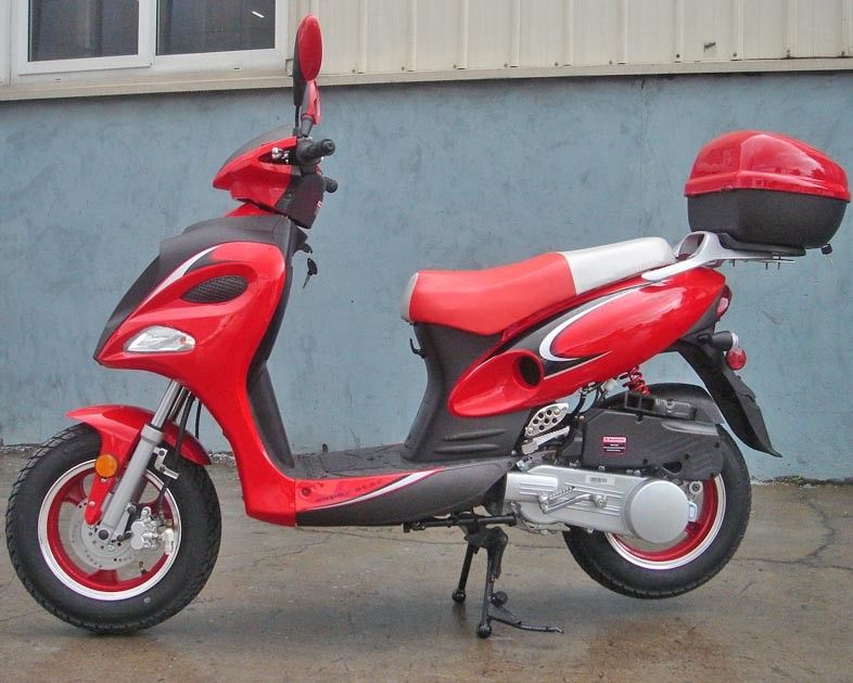 Xe tay ga 150cc 2 bánh với động cơ CVT 12 