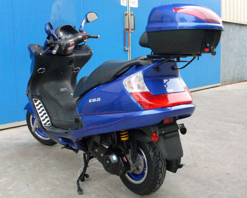 Cvt Gear Motor Scooter 250cc Với Đĩa trước Đĩa sau Phanh đĩa Chengshin Dot