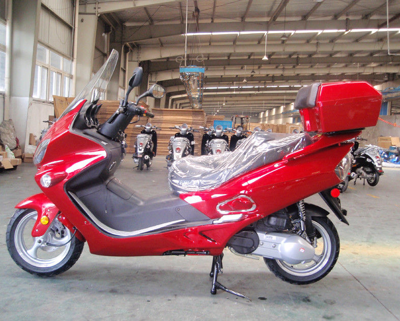 68.3 Mile / H Tốc độ 250cc Xe tay ga dành cho người lớn Xe máy 13 inch Vành nhôm với Độ sáng