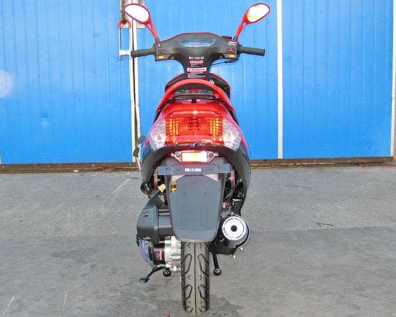 Air Cooled CDI Ignition Motor Motor Xe tay ga 50CC Xe tay ga 65 - 70km / H Hoạt động phanh tay